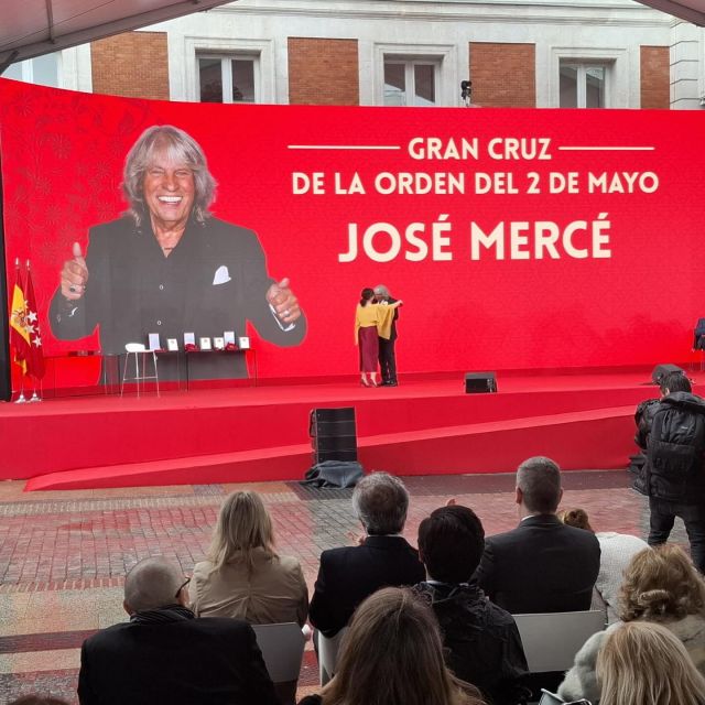 Enhorabuena a @jose_merce_oficial por recibir la Gran Cruz de la Orden del 2 de Mayo de la @comunidadmadrid 👏🏼👏🏼