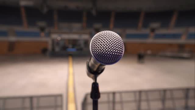 Todavía se nos pone la piel de gallina al recordar las dos noches increíbles de @ruloylacontrabanda_oficial en Santander ❤️. 📹 @malditosartistas